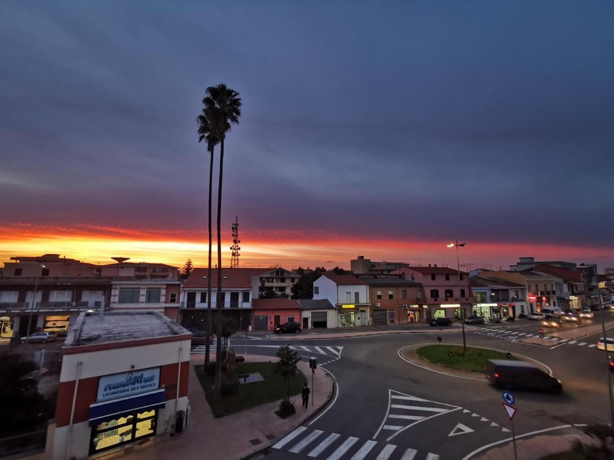 A Serenai - Elegante Appartamento In Centro Oristano Exterior foto